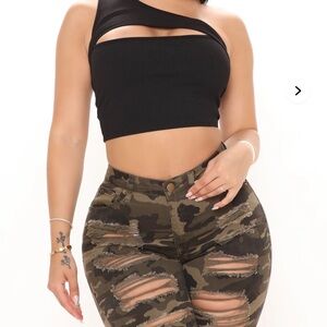 Keep It Realer Then Real Crop Top Black